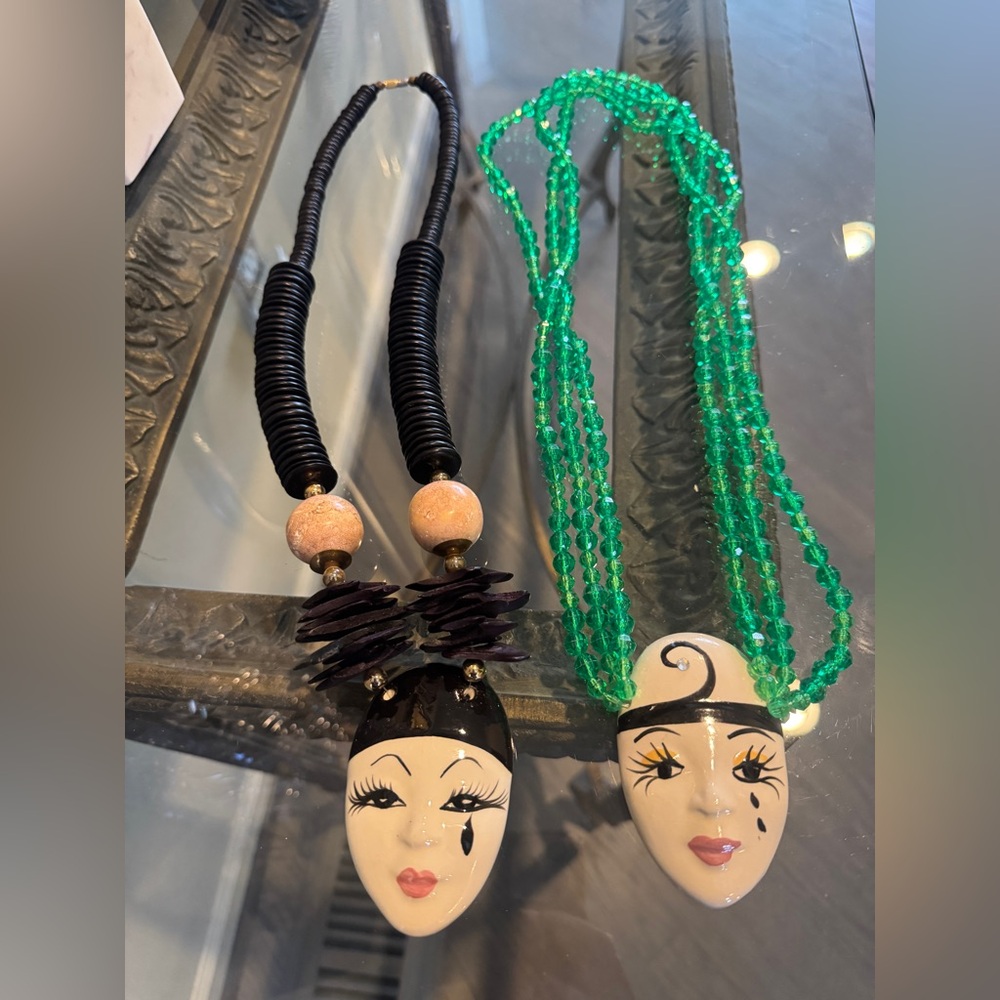 Vintage 1980’s Artistic Face Pendant Necklace Set - Black and Green